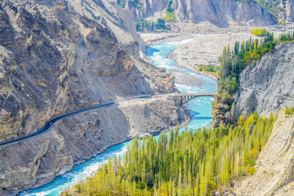 mehtab-farooq-8qCtP97jgoE-unsplash